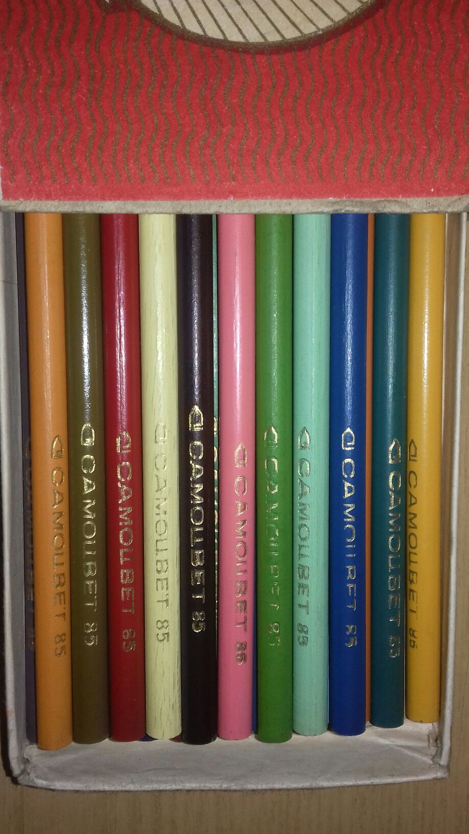 Цветные карандаши Самоцвет 1985 года