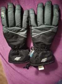 Rękawice narciarskie 4F. rozmiar M