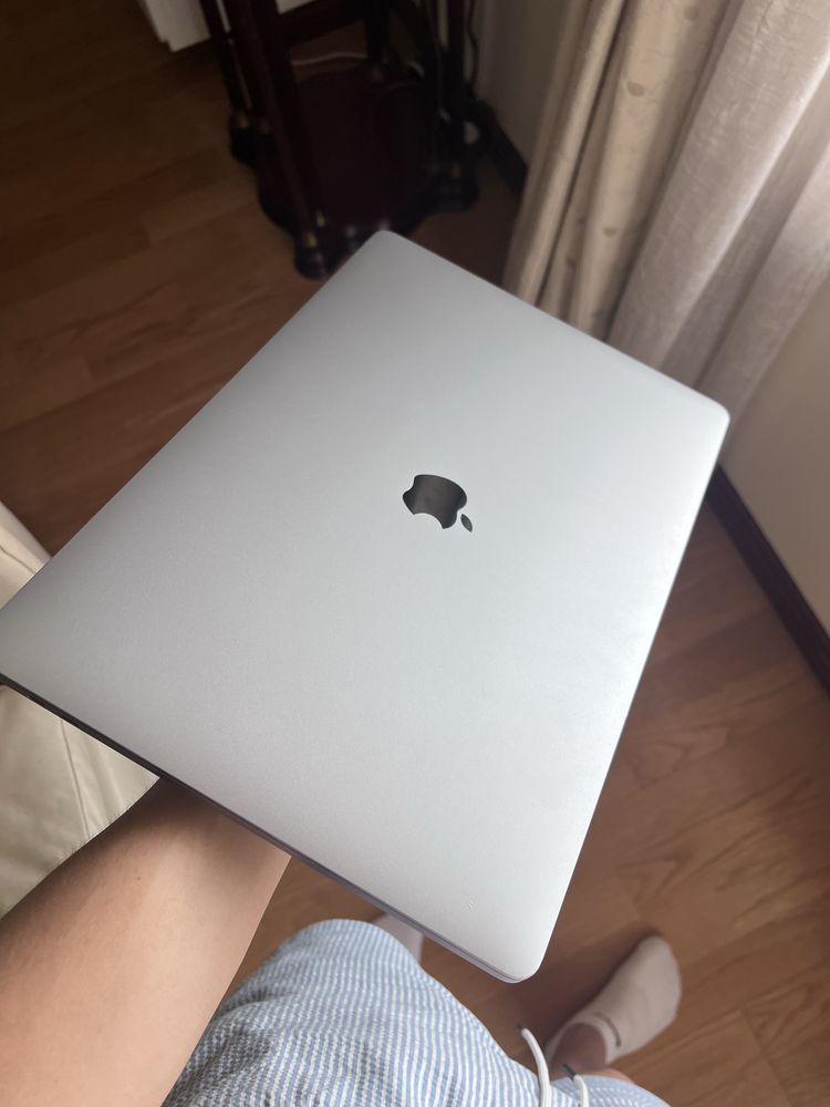 Macbook Pro i9 2019 NOVO