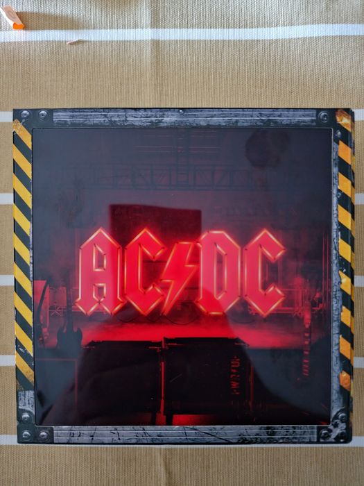 Cds de música. Novos e selados. Metal, Rock, Hard Rock e Hip Hop