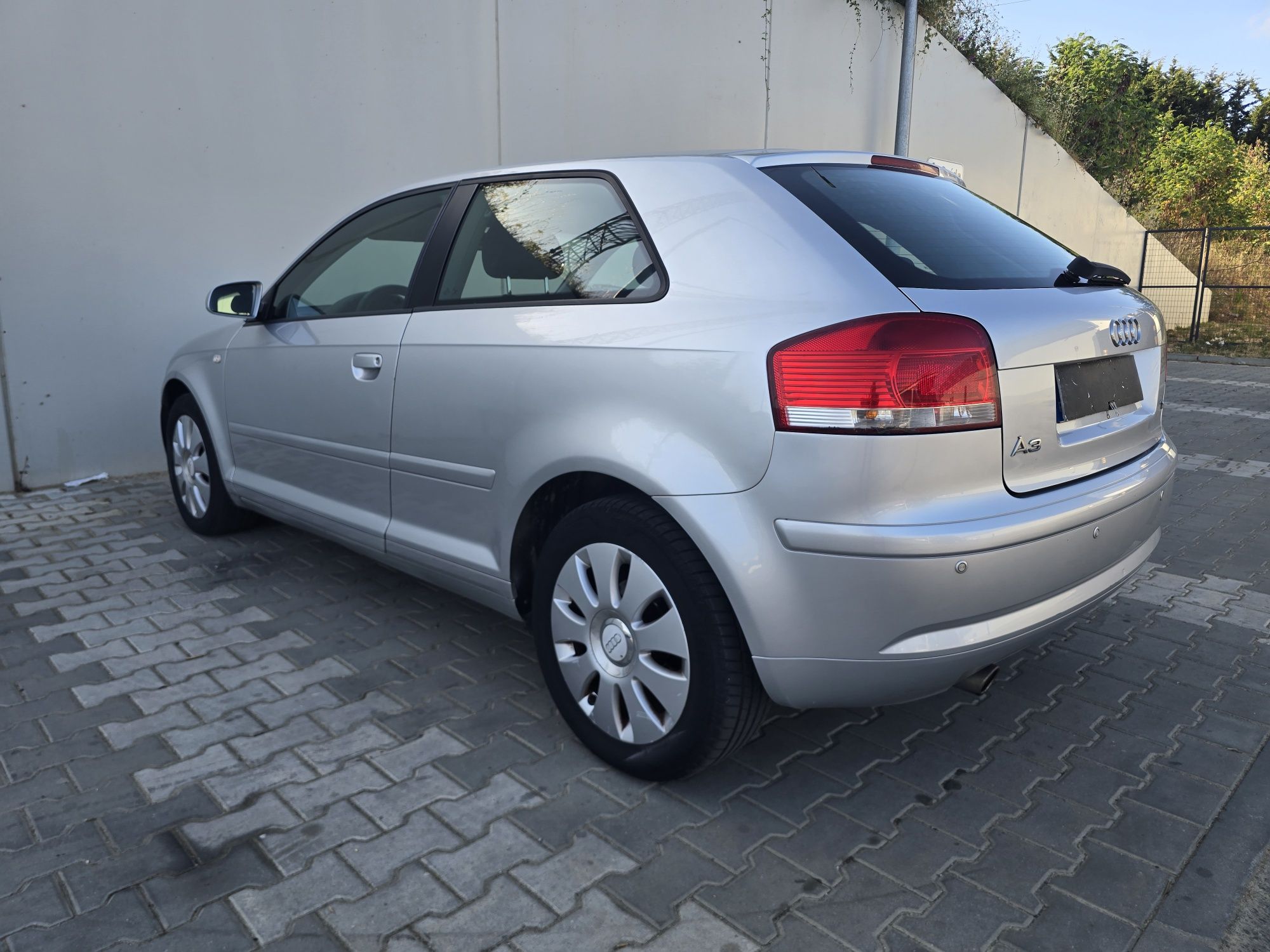 Audi A3 1.6 181mil kms