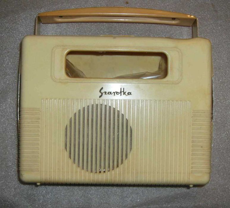 Obudowa radia -SZAROTKA