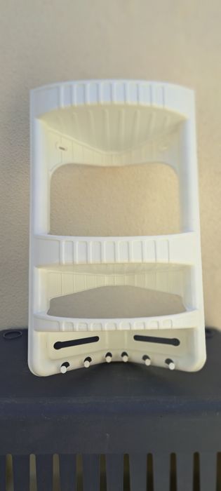 Parteleiras para casa de banho. Plástico de excelente qualidade.