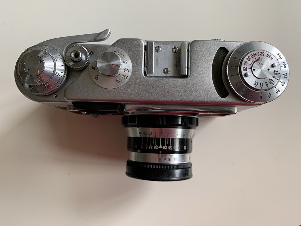 Плівковий фотоапарат ФЭД‑4 + спалах Фотон