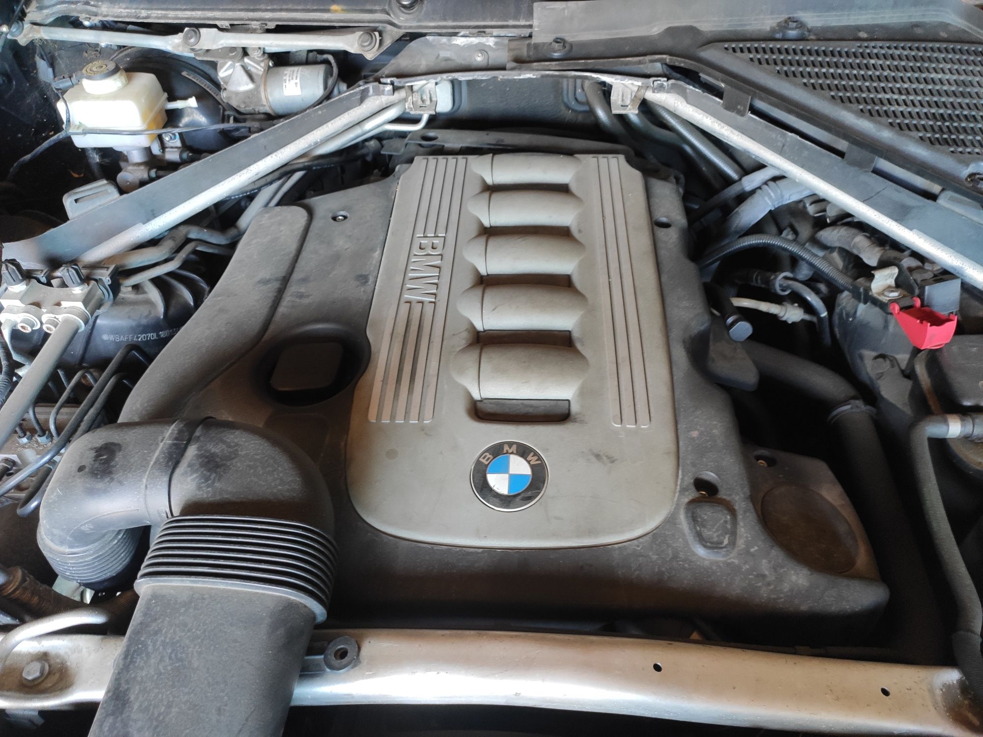 Двигатель с BMW M57N2 .