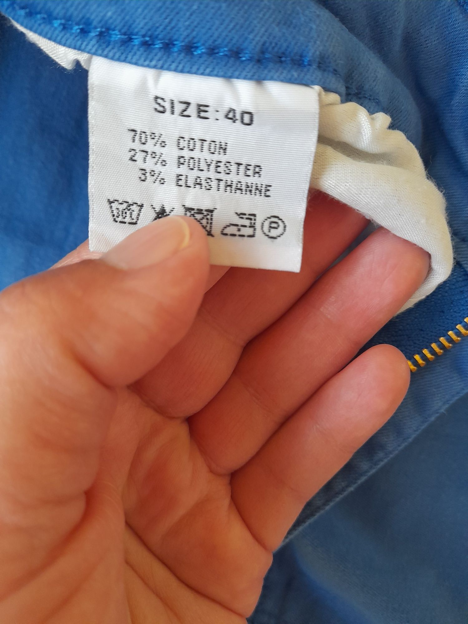 Conj. Calças e blusa