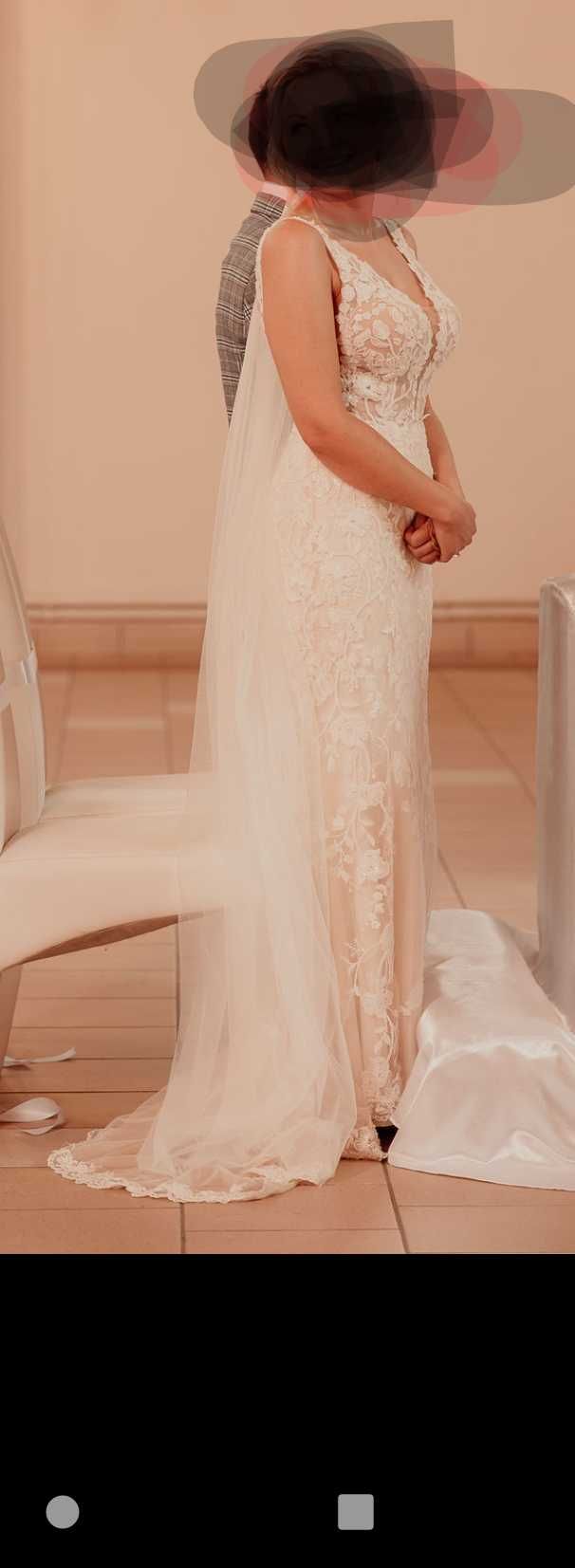 Suknia ślubna  krój syrenki