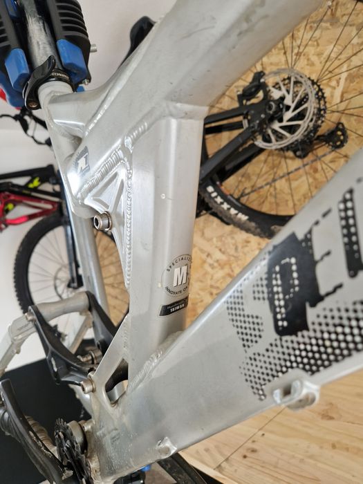 Specialized big hit