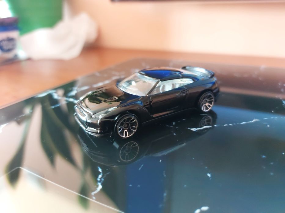 Hot Wheels Nissan GT-R 2010r. (C27)