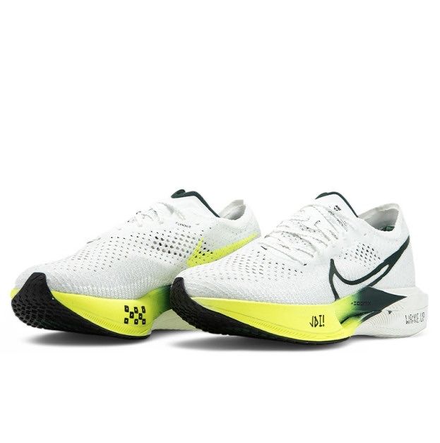 Нлві Кросівки Nike ZoomX Vaporfly Next% 3 (Розмір 48.5)