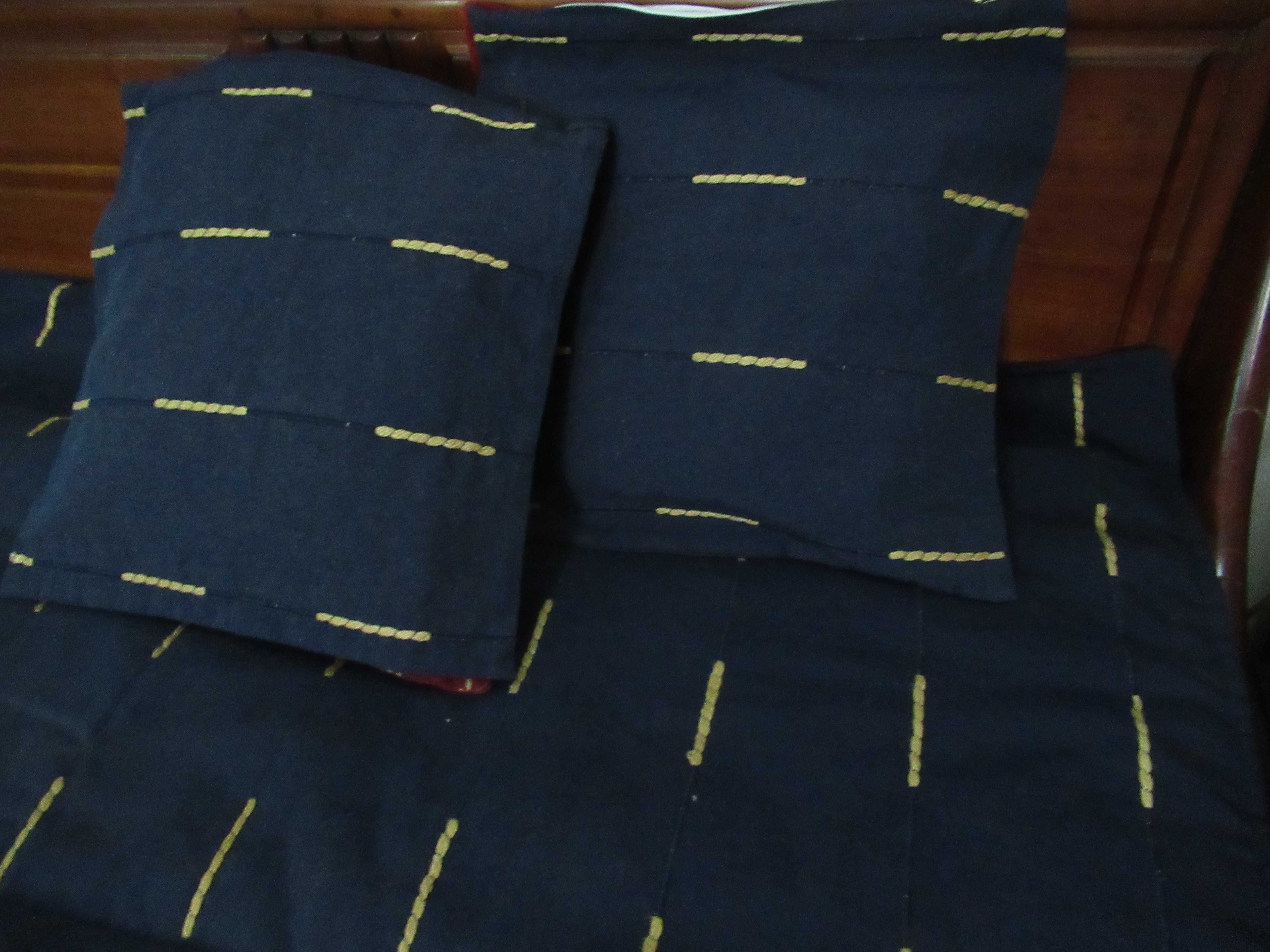 Colcha para Cama de Solteiro com 3 Almofadas