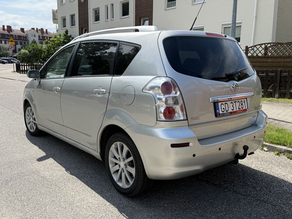 Toyota Corolla Verso 2.2 D4D skora hak wersja indywidualna