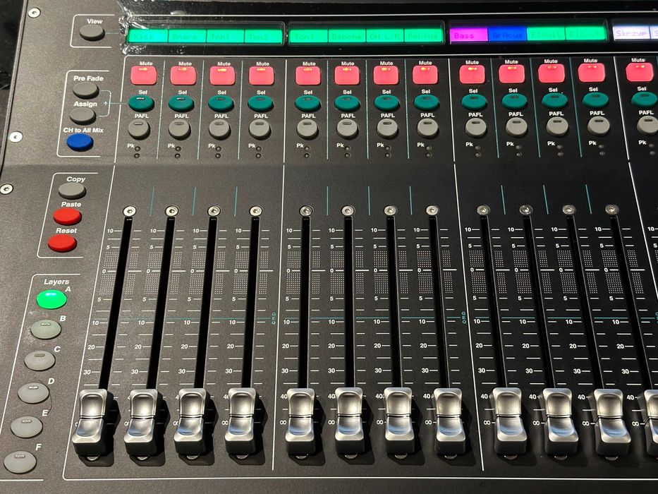 Allen & Heath SQ-7