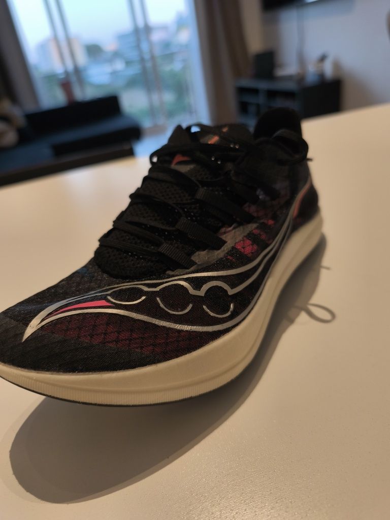 Sapatilha SAUCONY