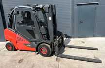 Linde H35T 393-02 Gaz LPG TRIPLEX Kabina Klimatyzacja Pozycjoner Przesuw boczny  Triplex 3500kg / 4,65m, Sprowadzony z Linde Niemcy, Stan bardzo dobry