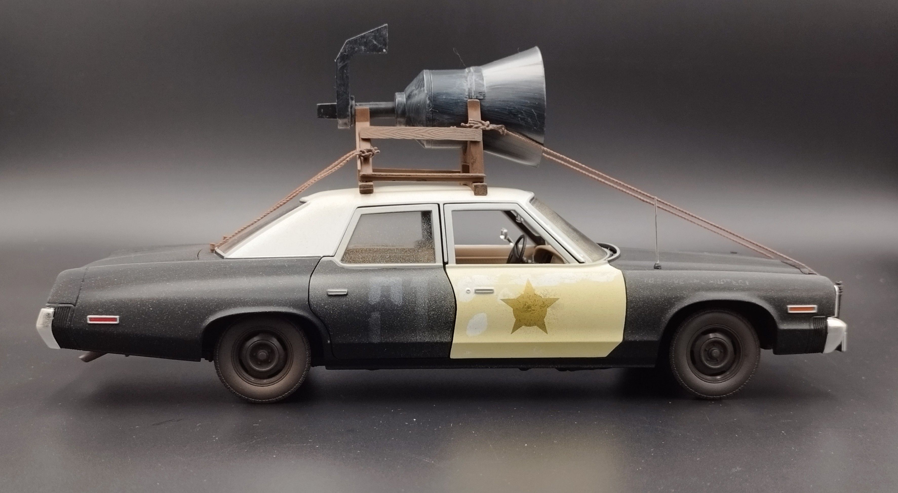 1:18 Joyride BLUES BROTHERS  Movie Car Police 1974 Dodge Monaco model