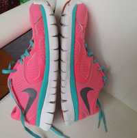 Damskie buty do biegania Nike Flex 40