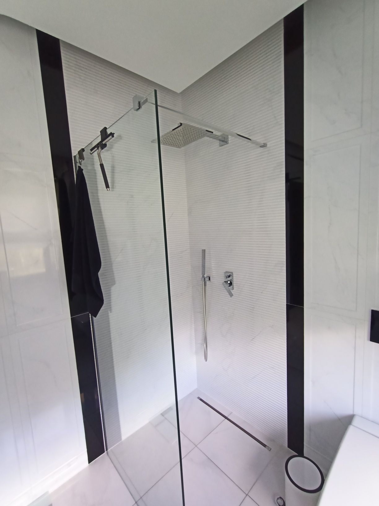 Za pol ceny nowa kabina prysznicowa Radawy Modxii Walk-in 90 cm.
