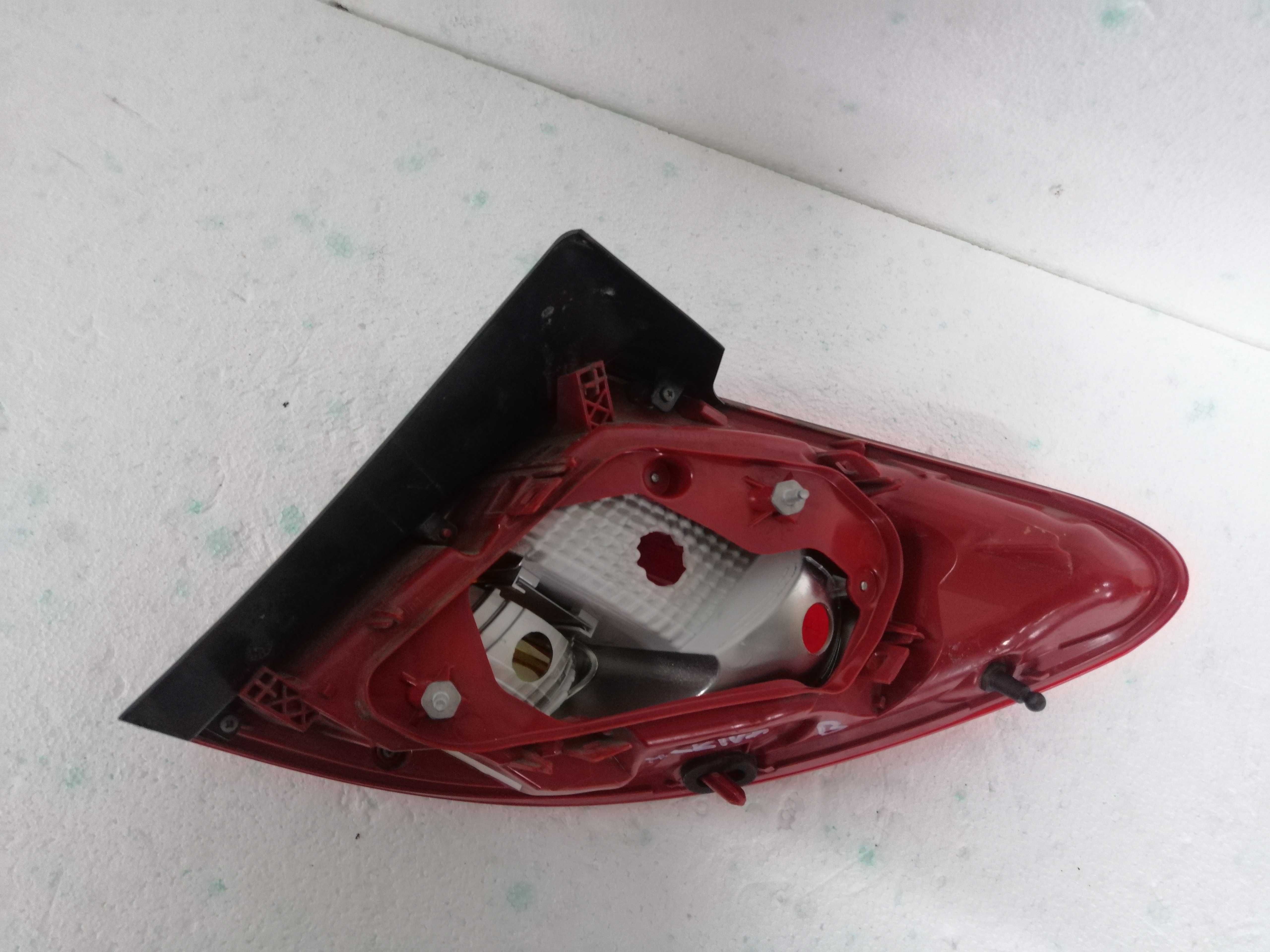 Lampa lewa tylna Opel Meriva B 216.30.101