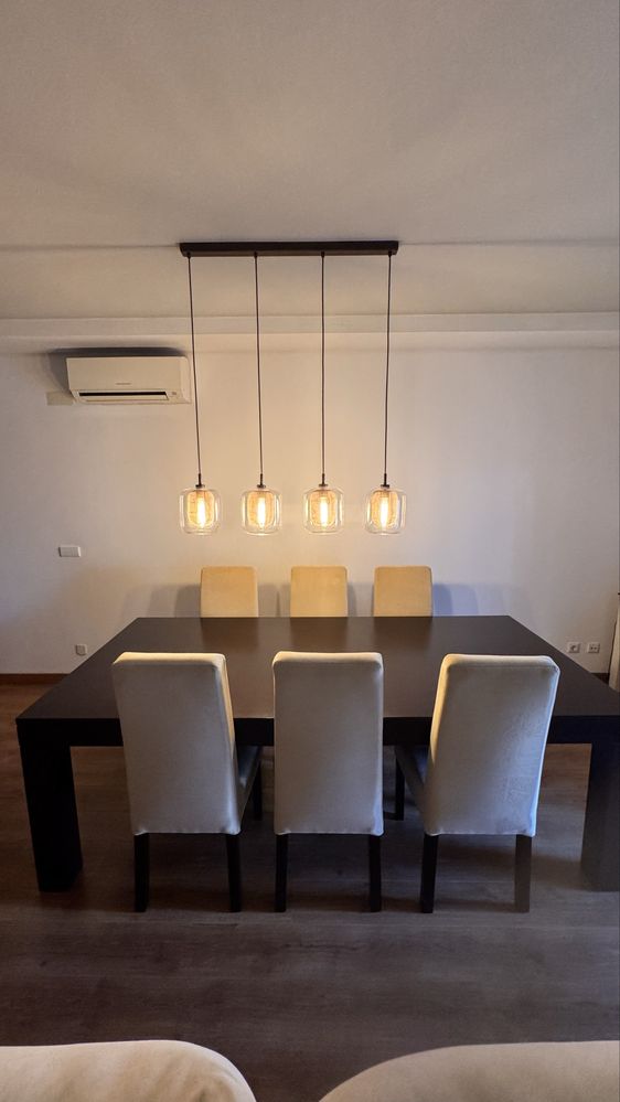 Cadeiras de jantar encosto alto