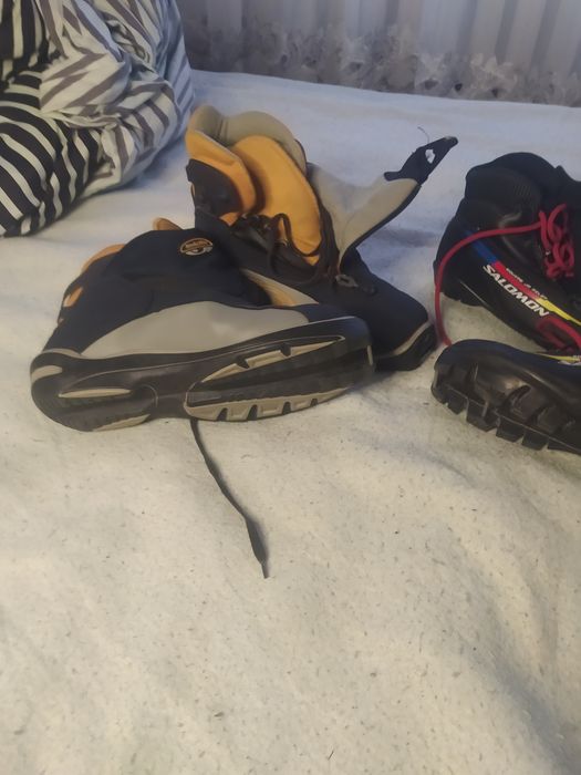 Лижние батінкі різних размеров от детского размера до 45 размера