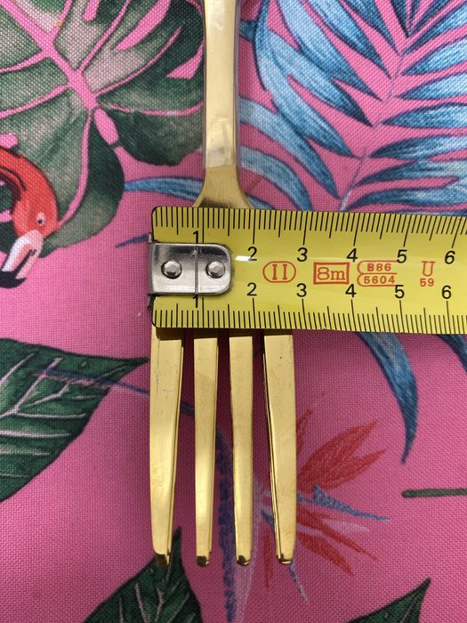 4 garfos dourados aço inox edição limitada