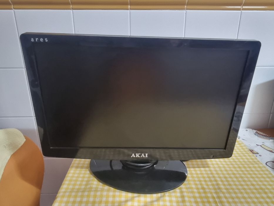 Tv lcd 22 polegadas akai