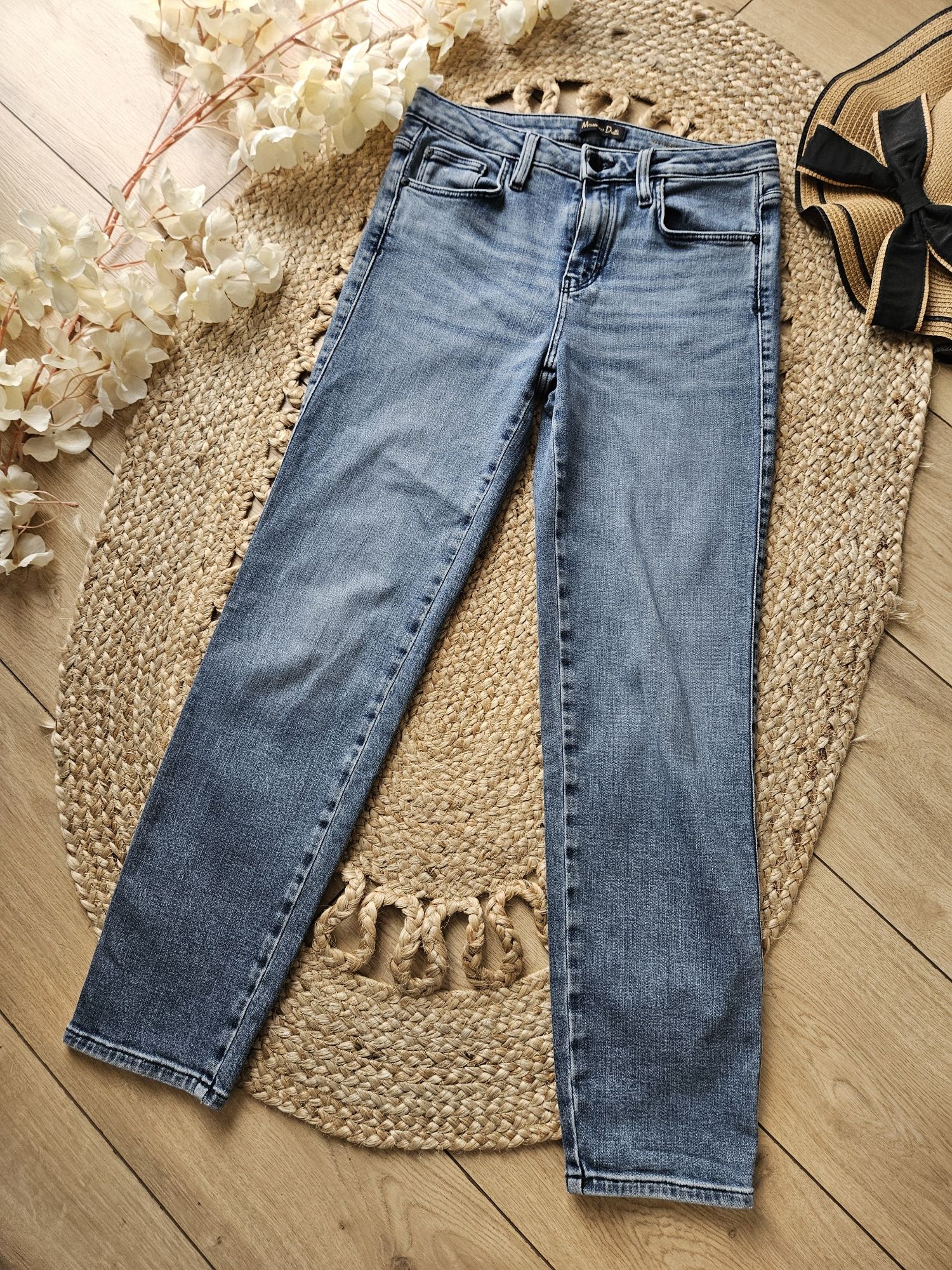 Massimo Dutti – jasne jeansy damskie  slim fit z bawełny, rozmiar S
