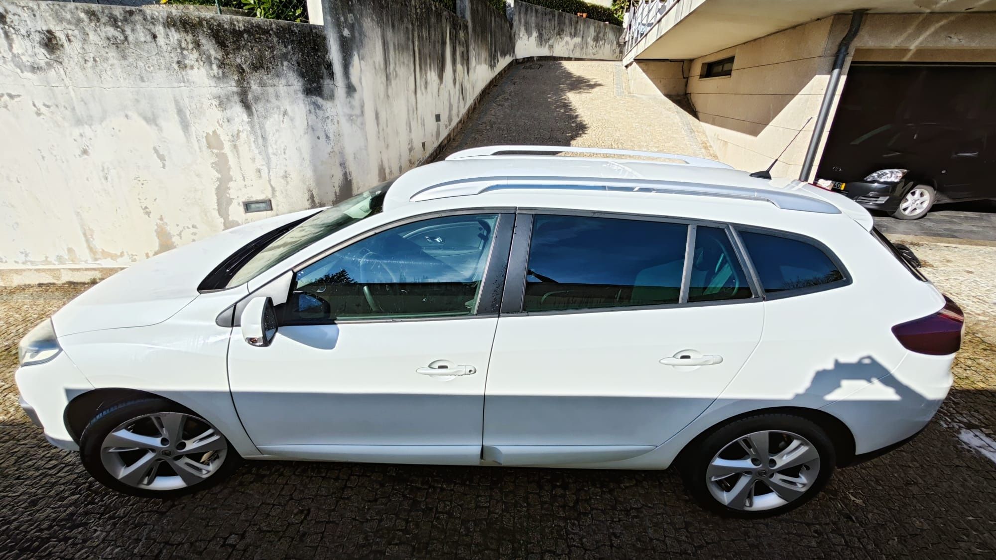 Vende-se Renault Megane 1.5 dCi 105cv (2014)