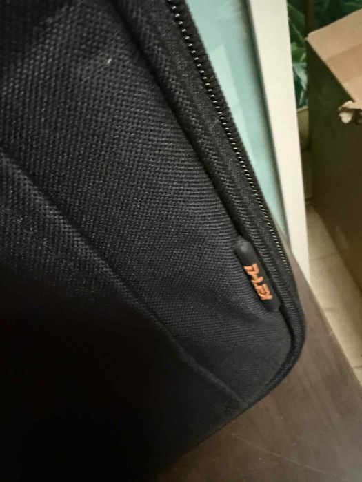 Torba na laptopa większą zmieści się 19 cali