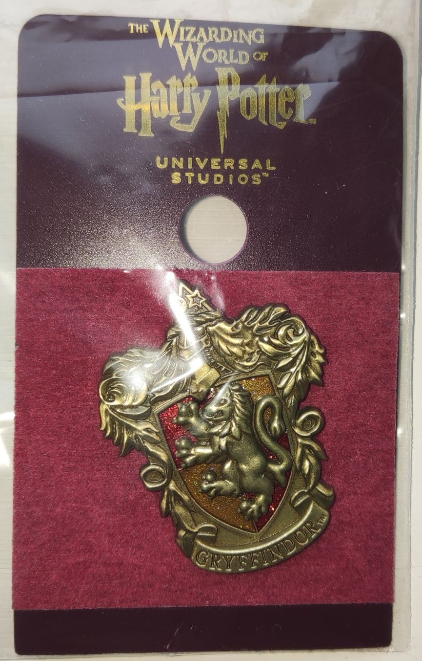 Знак Universal Studios Wizarding World Harry Potter Gryffindir