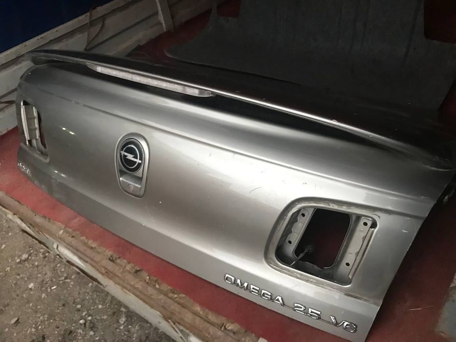 Крышка Спойлер Стоп Ручка Opel Omrga B.