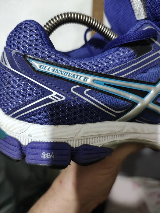 Buty sportowe do biegania Asics Gel-Innovate 6. Rozmiar 41.5