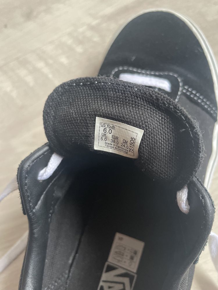 Оригінальні кеди Vans Old Skool розмір 38