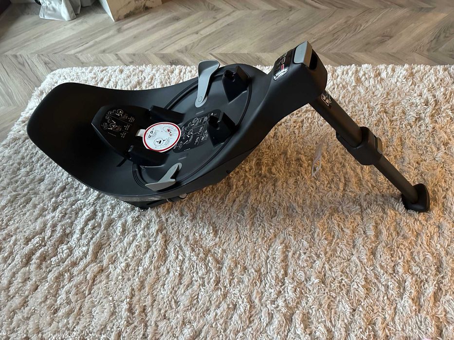 Cybex Base T - obrotowa baza do fotelika Cloud T i Sirona T