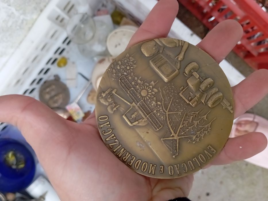 Medalha antiga bom estado