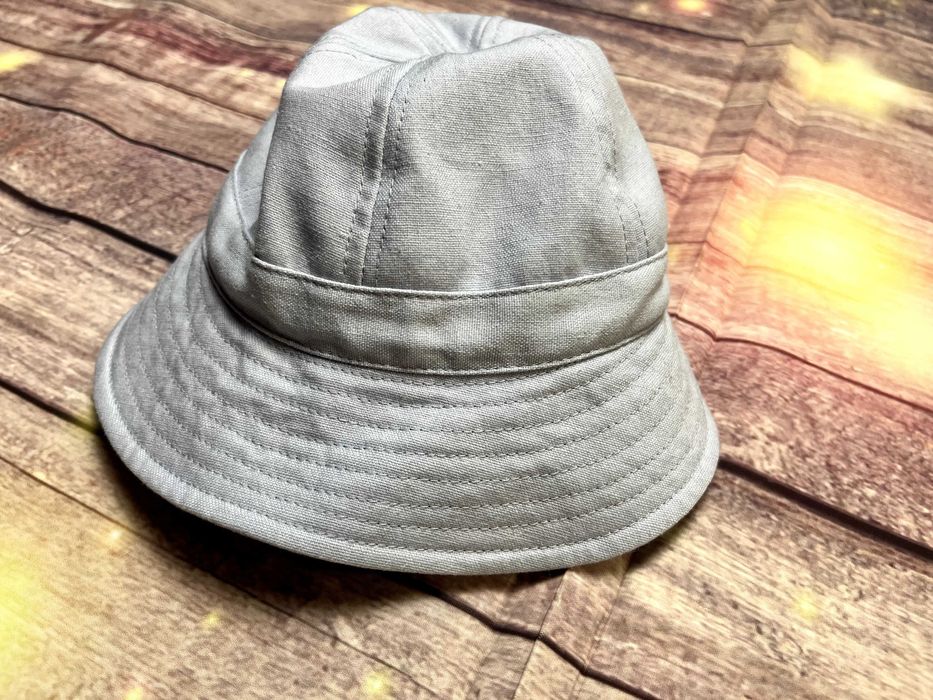 Czapeczka letnia z daszkiem - 6-12 mcy PRIMARK