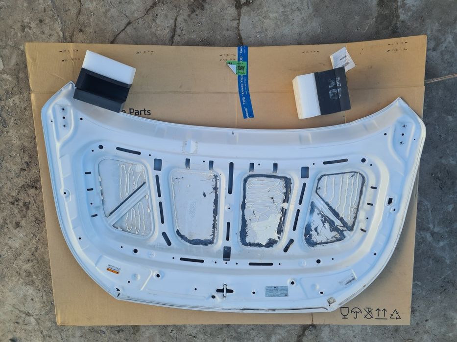 Капот Hyundai Venue 2021 оригінал