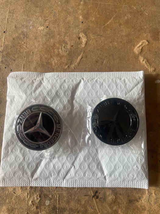 Estrela frontal do capô Mercedes (2 cores)