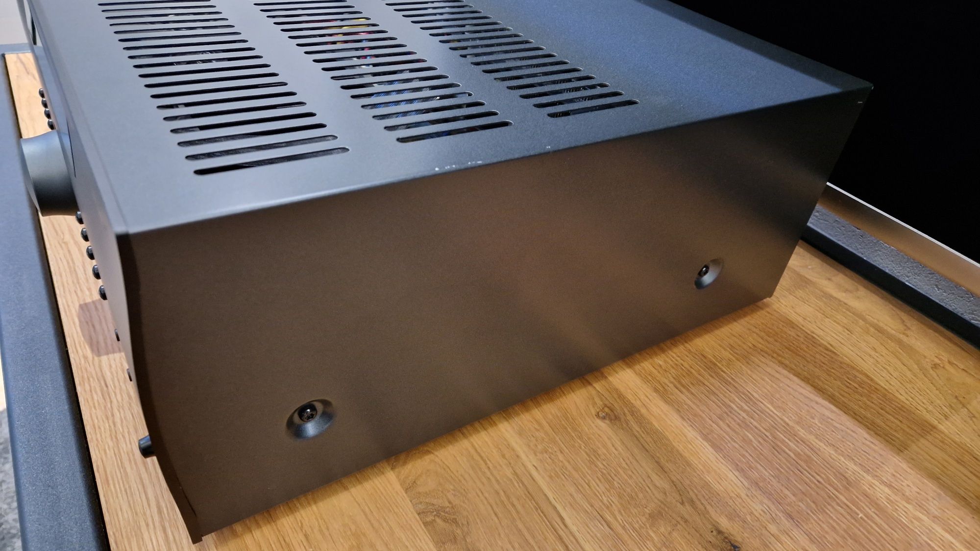 Arcam AVR550 4K Atmos