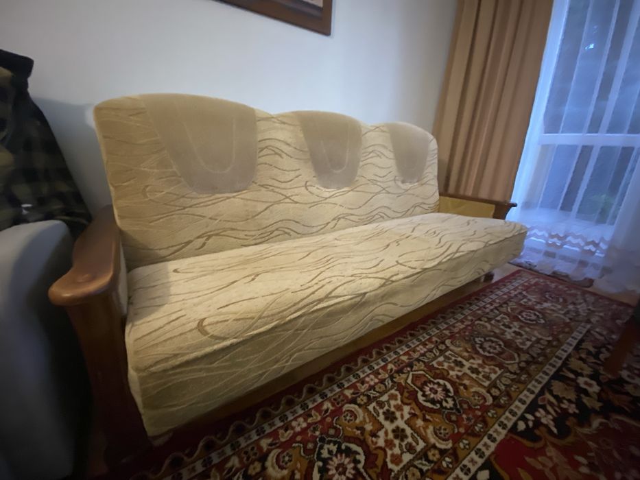 Kanapa wersalka oddam