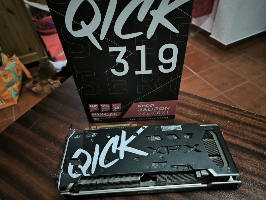 XFX quick 319 RX 6700xt