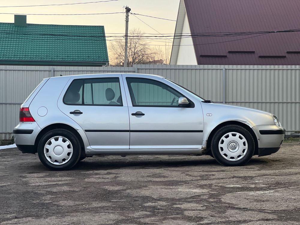 Volkswagen Golf 2002р.в