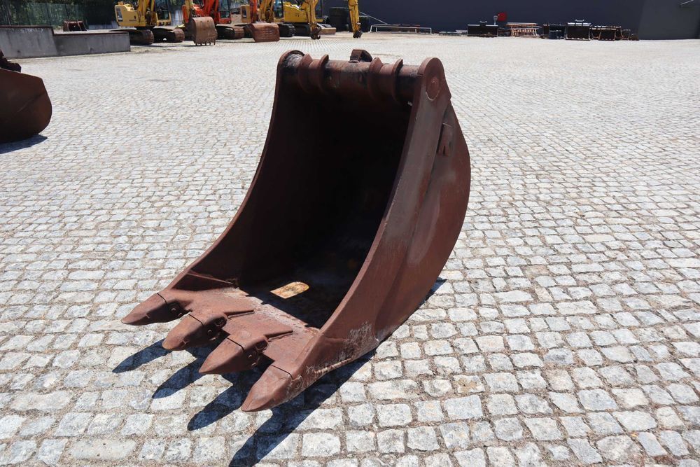 Balde Escavadora Giratória 850 / 15-24 t Morin M6