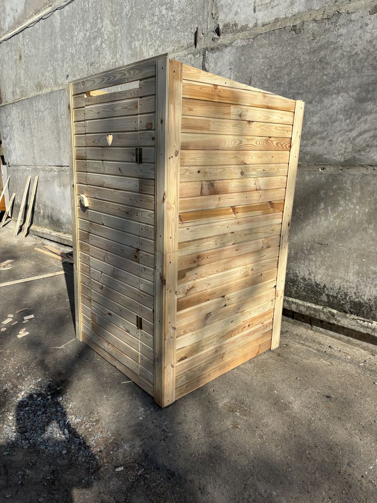 Туалет дачний деревяний з вагонки