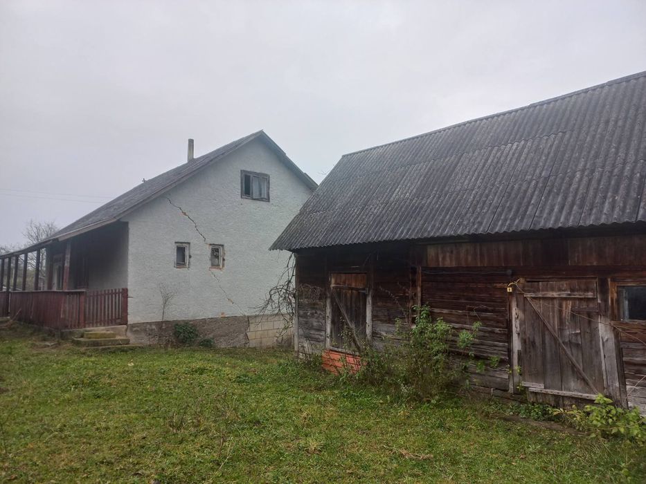 Будинок в Закарпатті + участок!