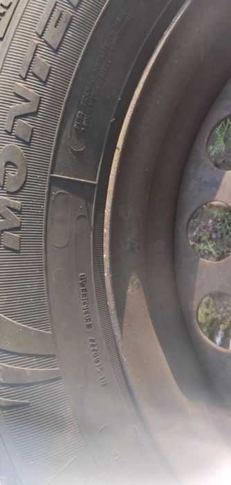 Комплект Зимових шини з дисками  Fulda 195/65 r15 , з дисками