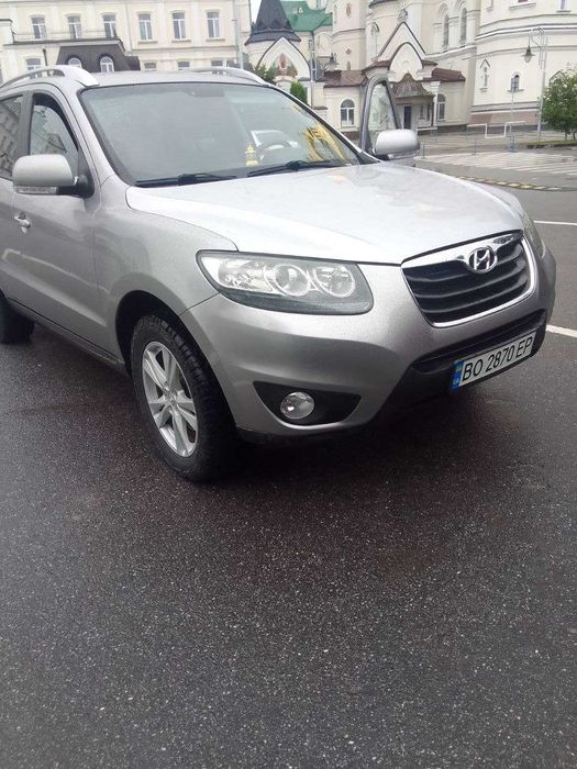Продам Hyundai Santa FE 2010 рік