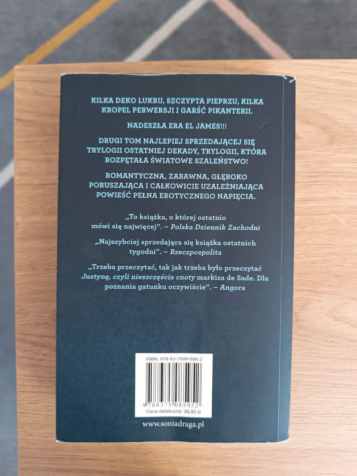 Ciemniejsza strona Greya E L James 2 cześć