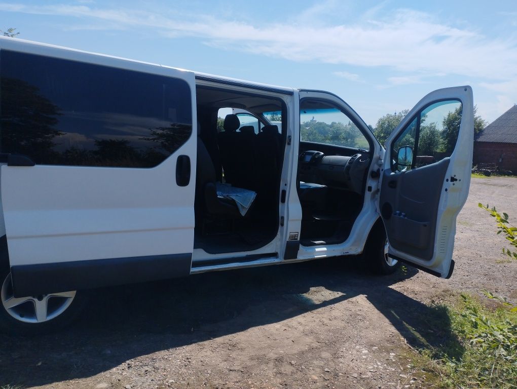 Рено трафік 2.0 гарний стан